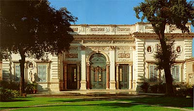 La facciata del Casino dell'Aurora Pallavicini